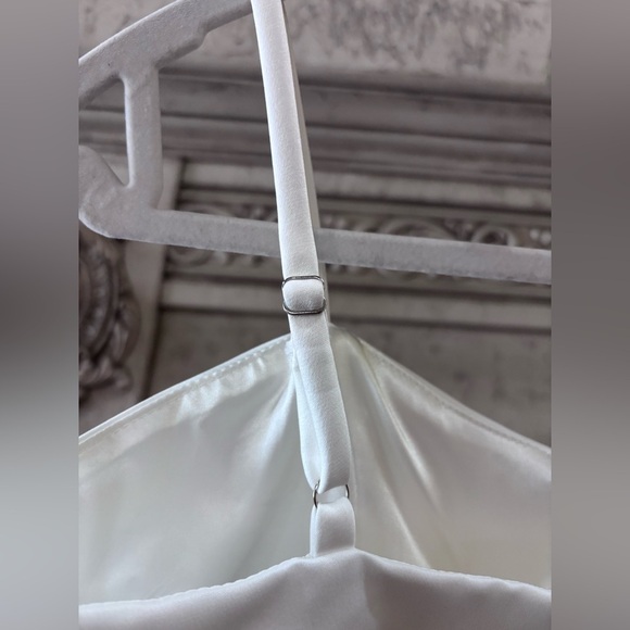 Two Twin Style Satin Bow Crop Top Size Medium Pearl Buttons - Picture 4 of 9